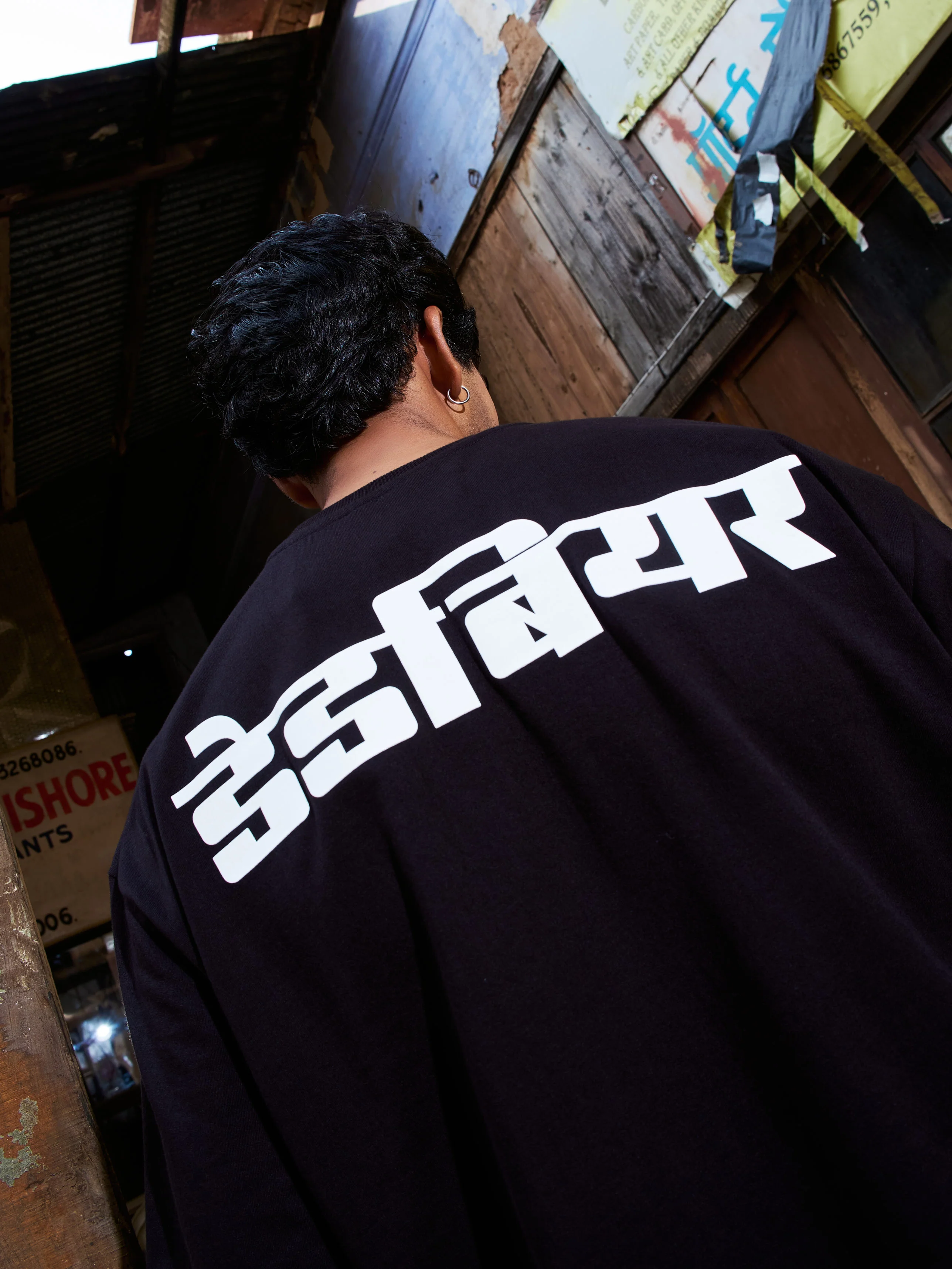 Gully Tee Black - Image 5