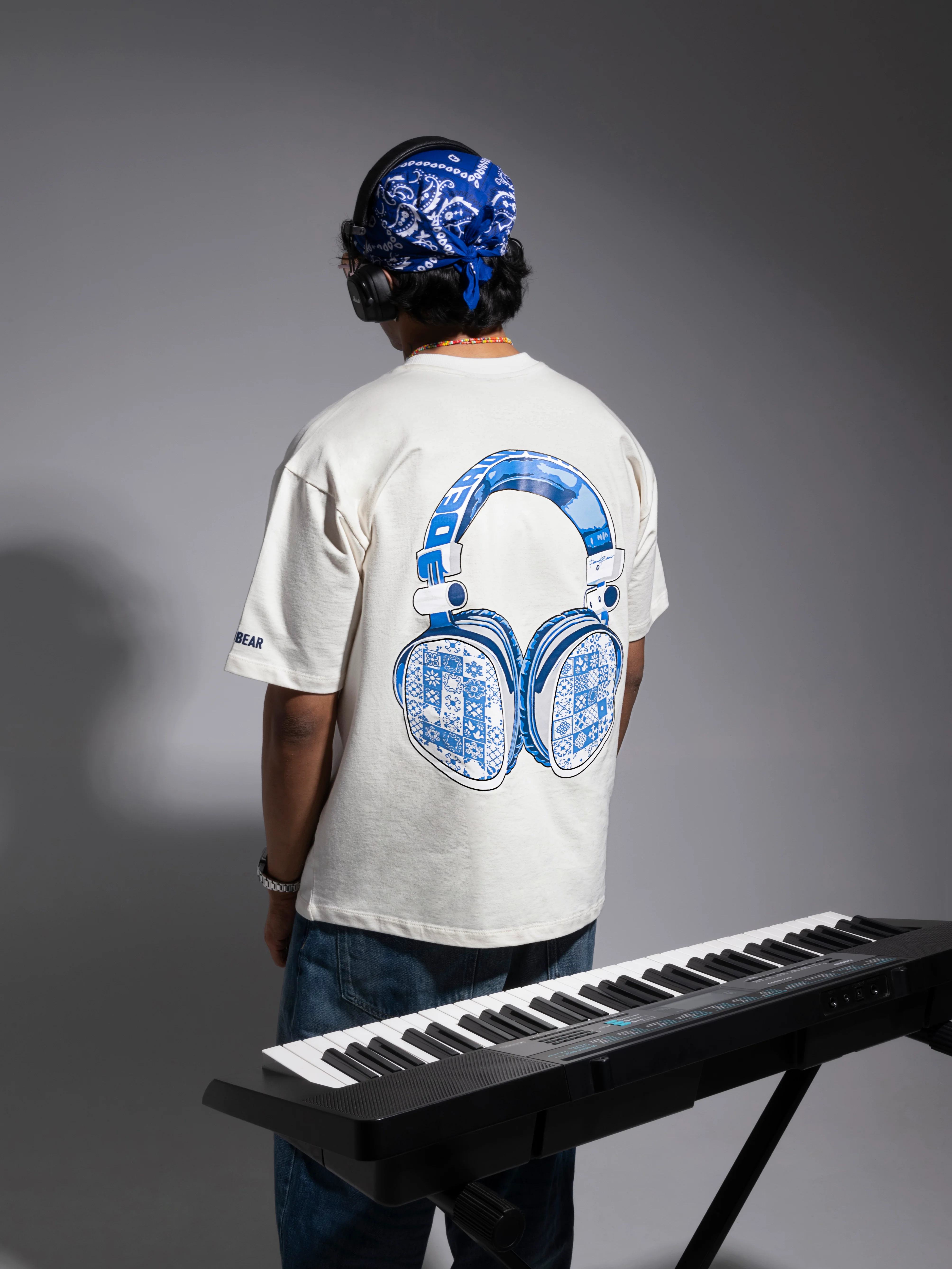 The Headphone Tee Cream White - Image 3